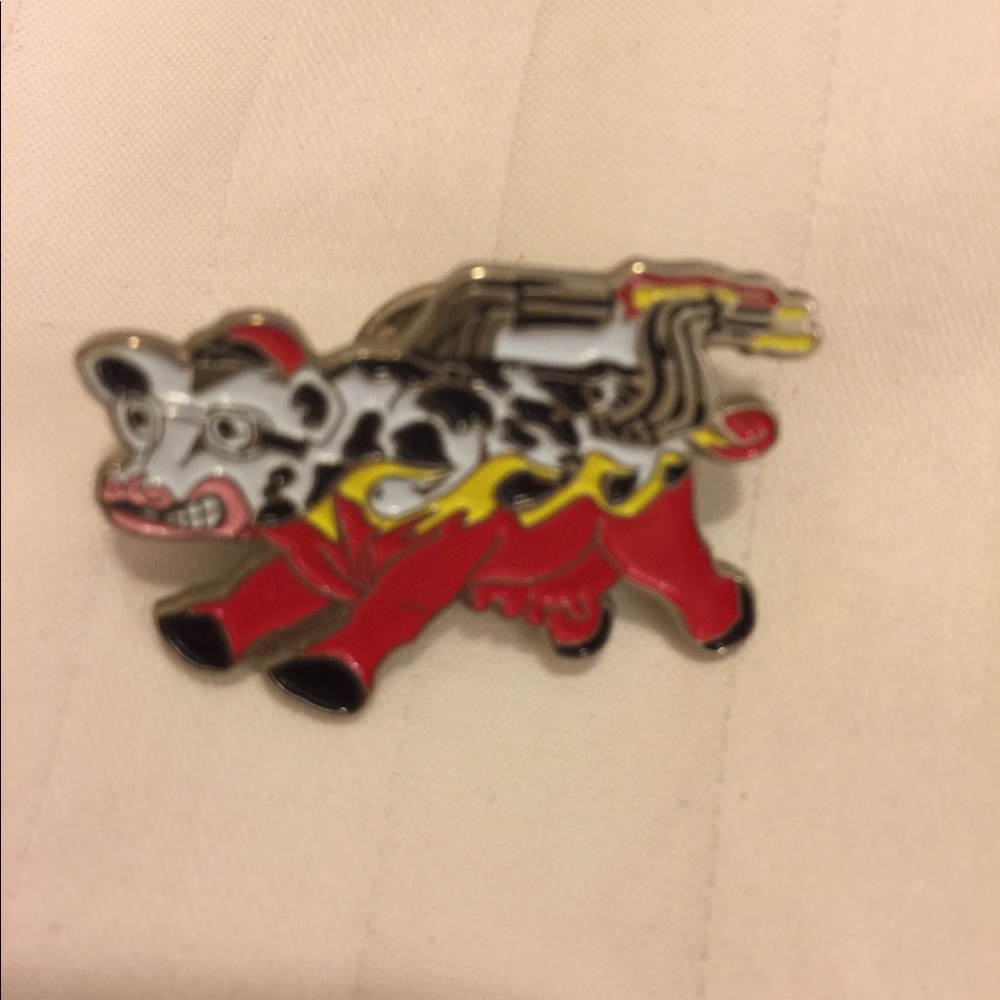 NASCAR “COW IN FLAMES” PIN!🔥